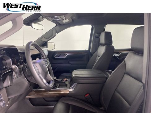 Used 2025 Chevrolet Silverado 1500 RST AWD/4WD image 15