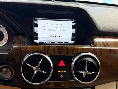 Used 2014 Mercedes-Benz GLK 350 2WD image 32