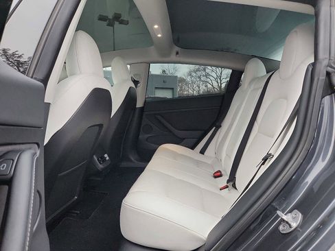 Used 2023 Tesla Model 3 Performance image 10