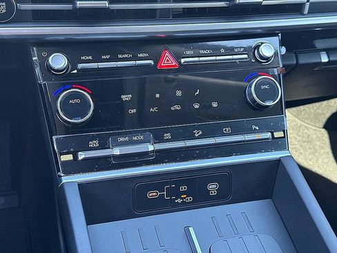 New 2026 Hyundai Santa Fe SE image 11