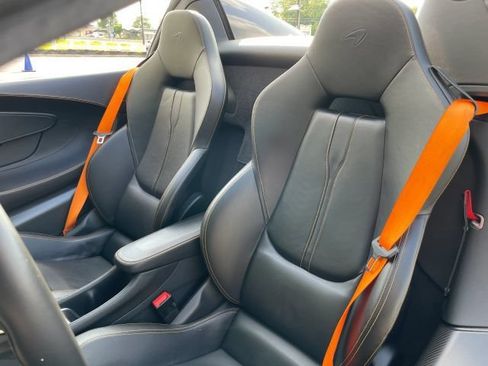 Used 2019 McLaren 570S Spider RWD image 26