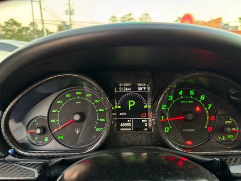 Used 2013 Maserati GranTurismo Sport image 34