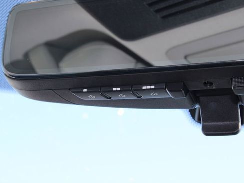 Used 2024 Nissan Armada Platinum w/ Captain's Chairs Package image 36