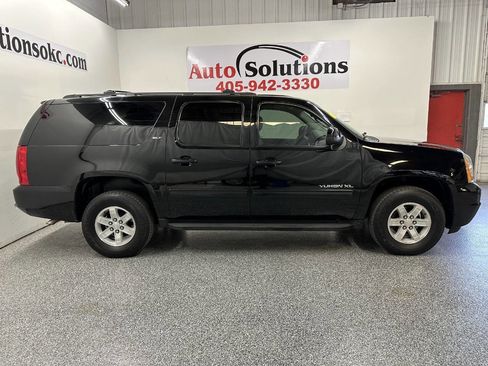 Used 2013 GMC Yukon XL SLT w/ SLT-2 Equipment Package image 8