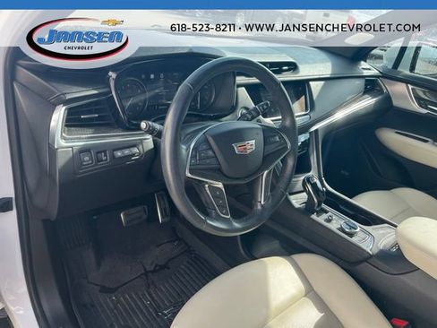 Used 2023 Cadillac XT5 Sportv w/ Technology Package AWD/4WD image 13