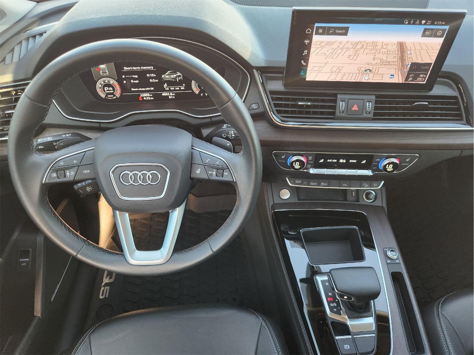 Used 2023 Audi Q5 2.0T Premium Plus w/ Premium Plus Package AWD/4WD image 28