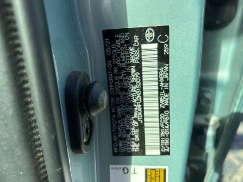 Used 2021 Toyota Prius L Eco image 14