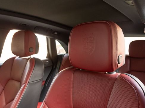 Certified 2023 Porsche Macan image 22