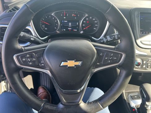 Used 2024 Chevrolet Equinox LT image 12