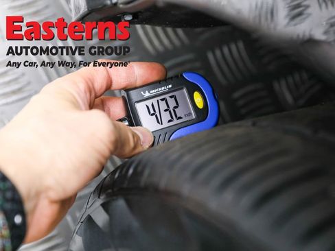 Used 2023 Toyota Camry SE image 28