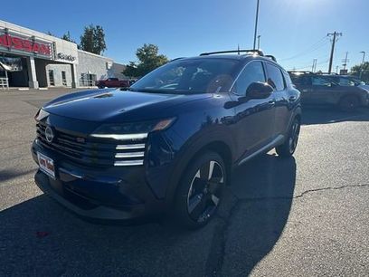 New 2026 Nissan Kicks SR w/ Cold Weather Package