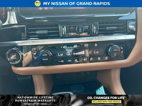 New 2026 Nissan Pathfinder Platinum AWD/4WD image 19