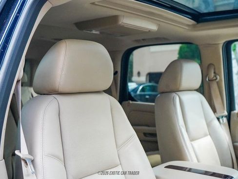 Used 2009 Cadillac Escalade AWD image 76