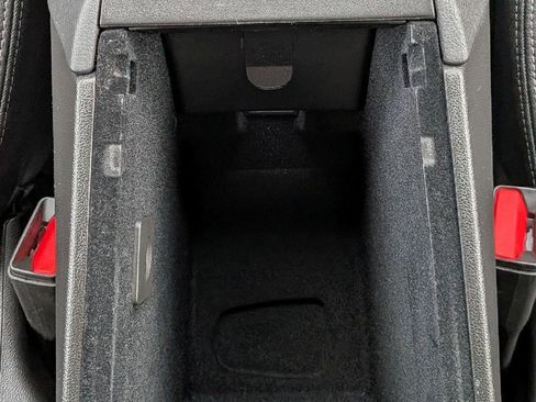 Used 2025 Cadillac XT5 Luxury AWD/4WD image 19