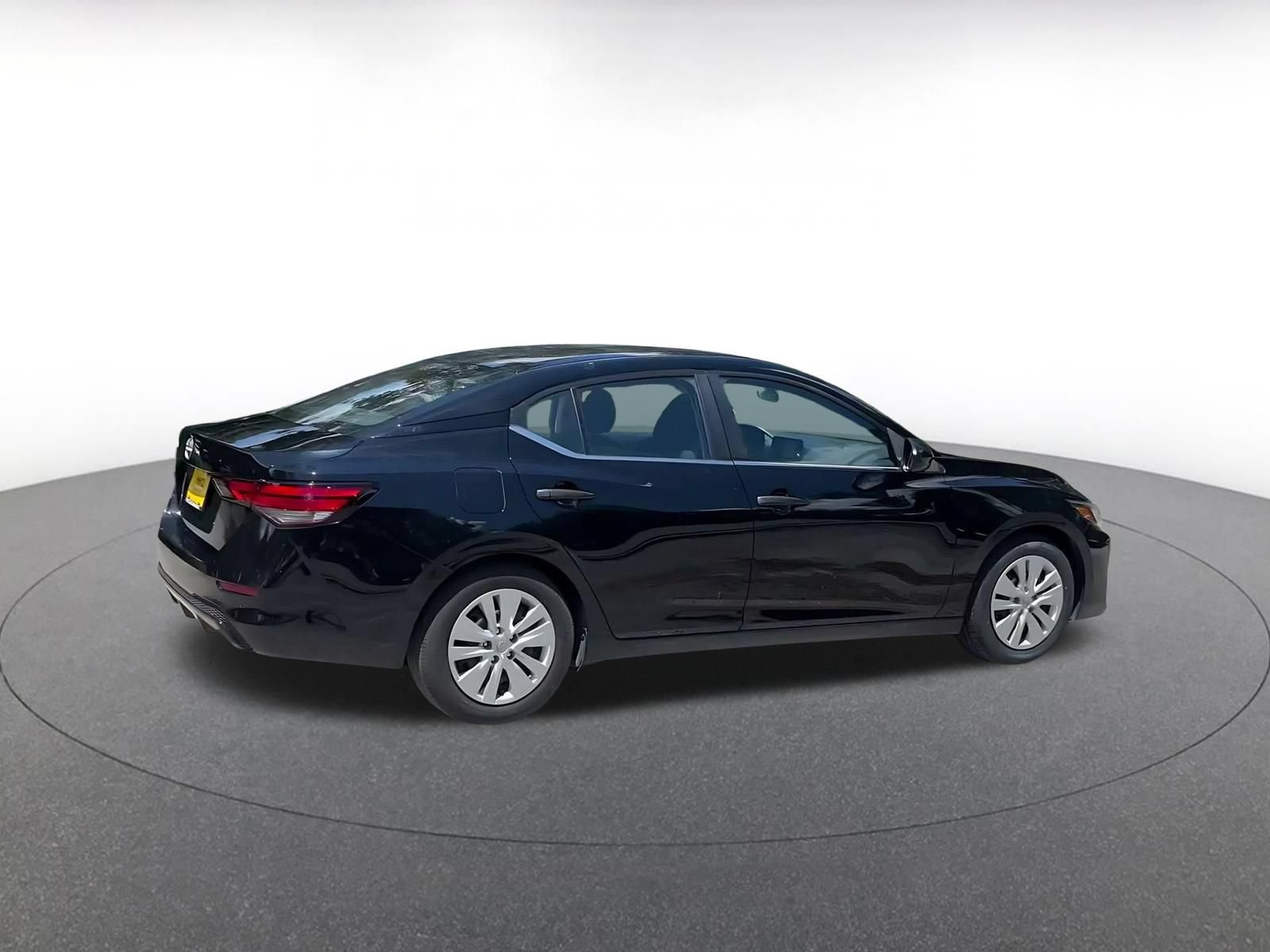Used 2025 Nissan Sentra S FWD image 14