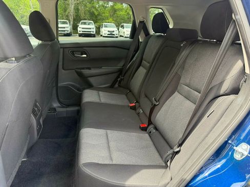 Used 2025 Nissan Rogue SV FWD image 7