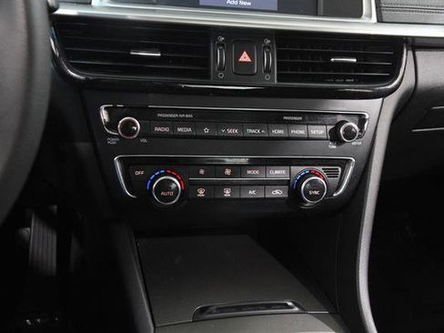 Used 2020 Kia Optima LX image 13