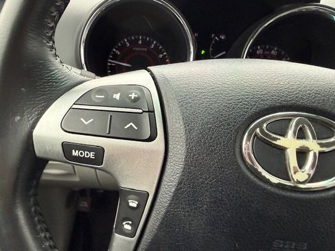 Used 2011 Toyota Highlander Limited image 33