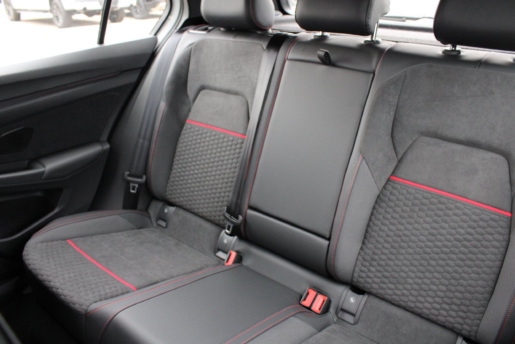 New 2026 Volkswagen GTI SE FWD image 21