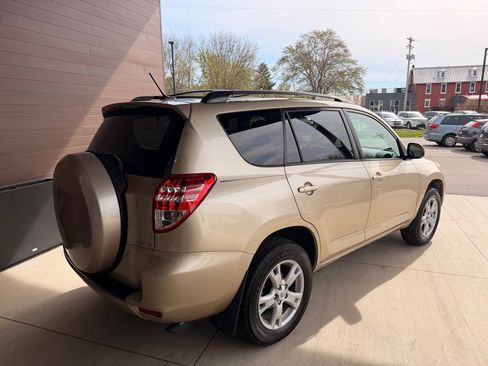 Used 2012 Toyota RAV4 4WD w/ Upgrade Value Pkg image 7