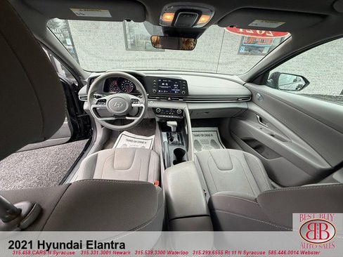 Used 2021 Hyundai Elantra SEL image 14