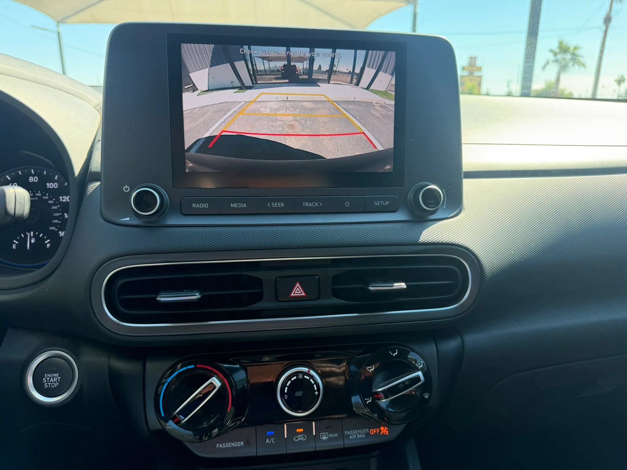 Used 2022 Hyundai Kona SEL FWD image 19