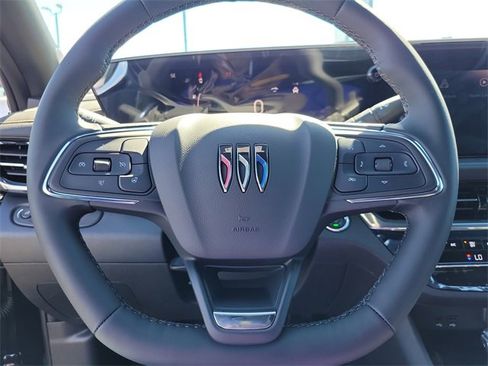 New 2026 Buick Envista Avenir image 16