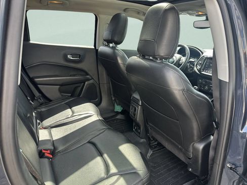 Used 2018 Jeep Compass Limited w/ Safe & Security Group AWD/4WD image 12