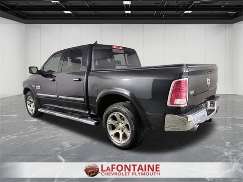 Used 2017 RAM 1500 Laramie w/ Convenience Group image 6