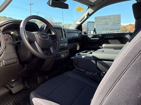 New 2025 GMC Sierra 2500 Pro w/ Convenience Package image 16