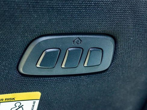 Used 2022 Ford F150 Lariat image 16