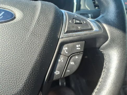Used 2017 Ford Fusion Titanium FWD image 22