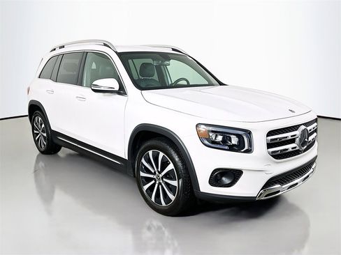 Used 2020 Mercedes-Benz GLB 250 4MATIC image 12