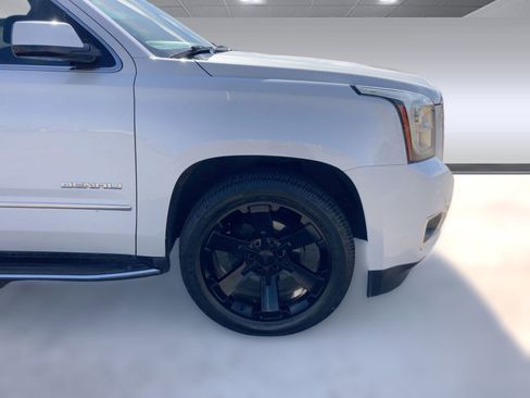 Used 2020 GMC Yukon Denali w/ Open Road Package image 11