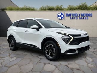 Used 2023 Kia Sportage LX video 1
