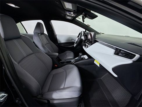 Certified 2025 Toyota Corolla SE image 25