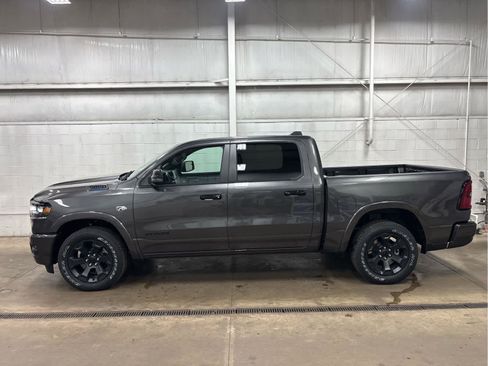 New 2026 RAM 1500 Big Horn AWD/4WD image 5