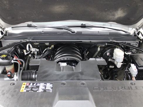 Used 2018 Chevrolet Tahoe Premier AWD/4WD image 11