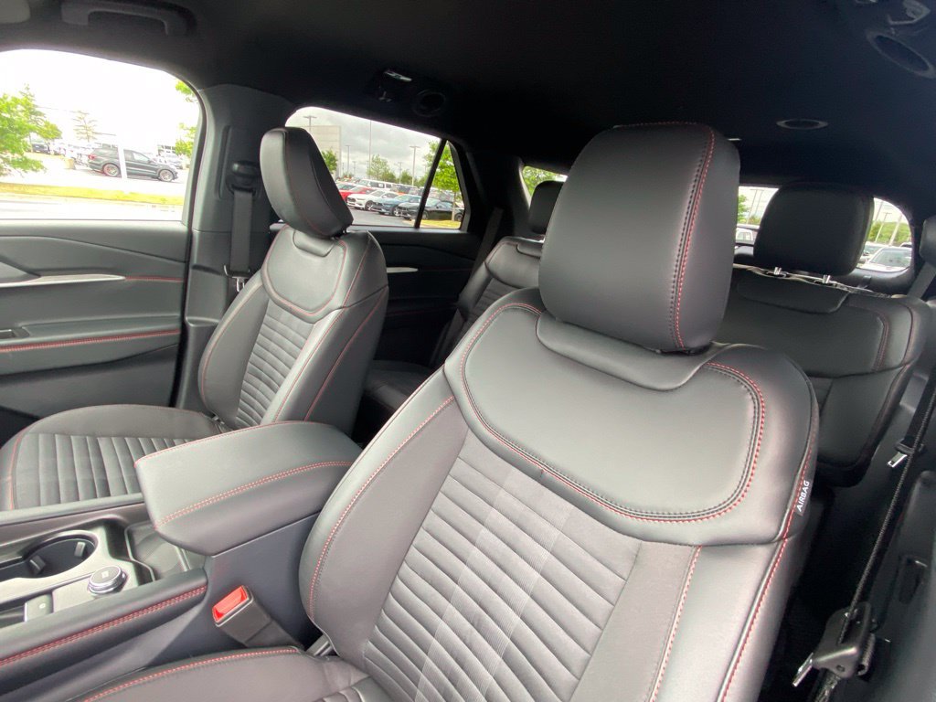 New 2026 Ford Explorer ST-Line w/ ST-Line Street Pack RWD image 20