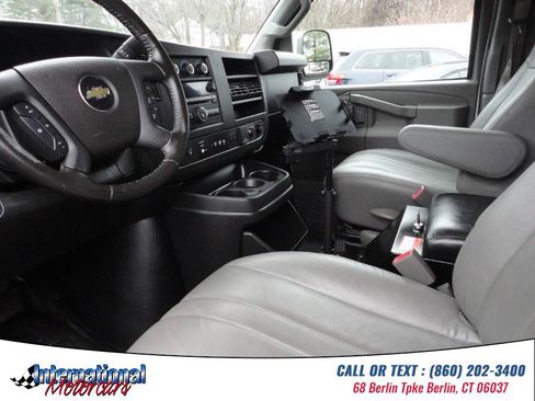 Used 2020 Chevrolet Express 2500 w/ Enhanced Convenience Package RWD image 9