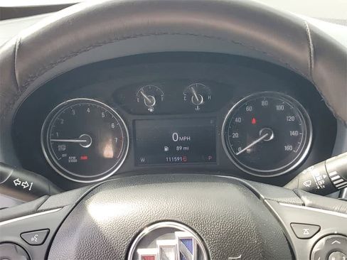 Used 2020 Buick Enclave Essence image 24