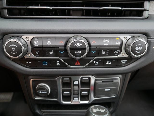 Used 2024 Jeep Wrangler Unlimited Sahara w/ Safety Group AWD/4WD image 29
