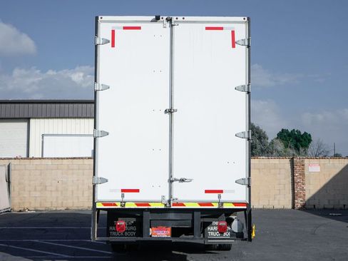 Used 2017 Ford F650 2WD Regular Cab Super Duty image 7