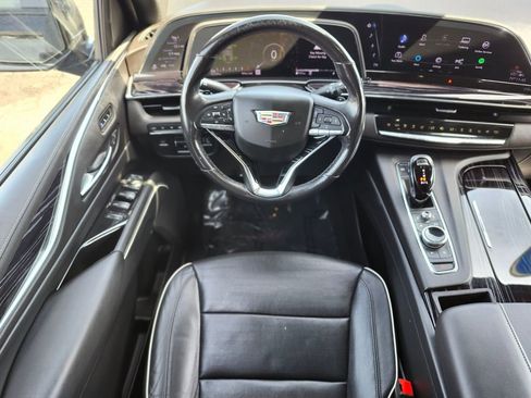 Used 2023 Cadillac Escalade Sport AWD/4WD image 11