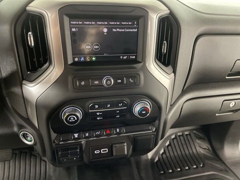 Used 2025 Chevrolet Silverado 3500 W/T image 15