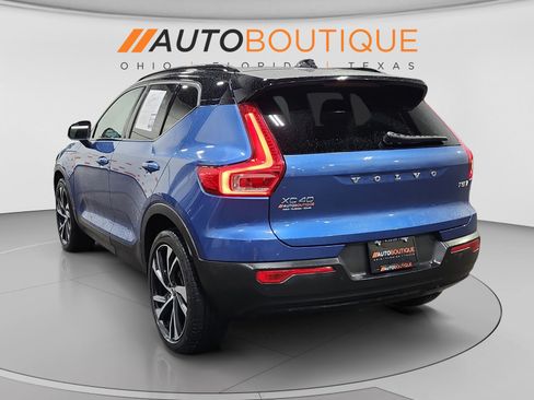 Used 2021 Volvo XC40 T5 R-Design w/ Climate Package AWD/4WD image 3