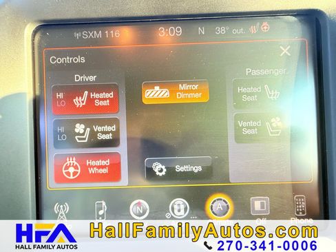 Used 2017 Jeep Cherokee Overland image 27