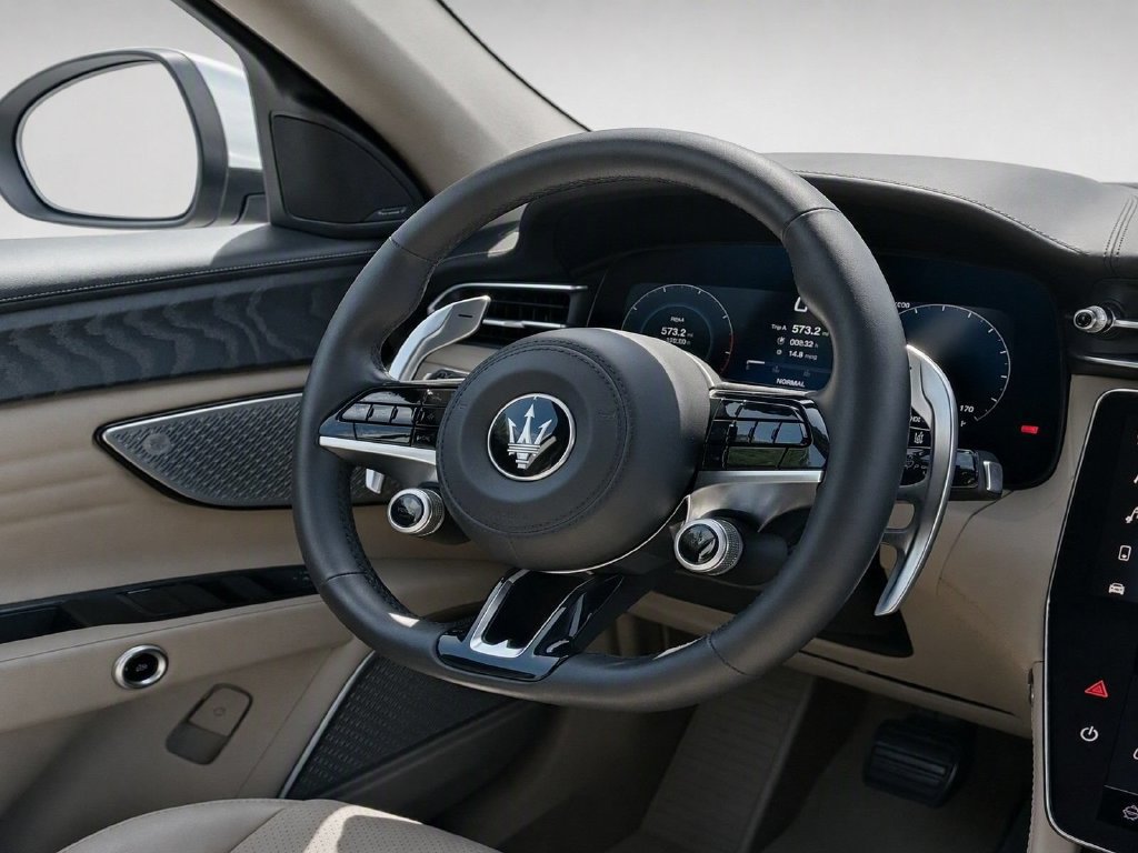 Used 2023 Maserati Grecale GT AWD/4WD image 35