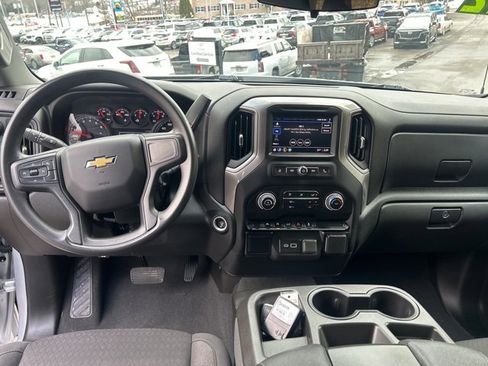 Certified 2022 Chevrolet Silverado 1500 Custom image 22