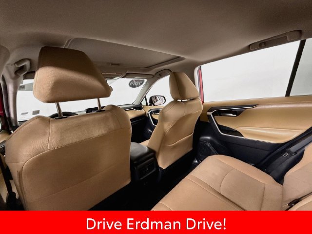 Certified 2019 Toyota RAV4 XLE w/ Convenience Package FWD image 10